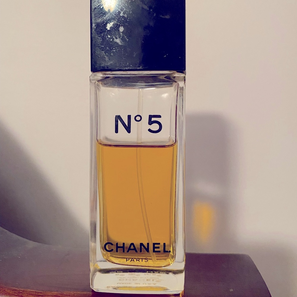 No 5 Chanel 1.7 Oz bottle